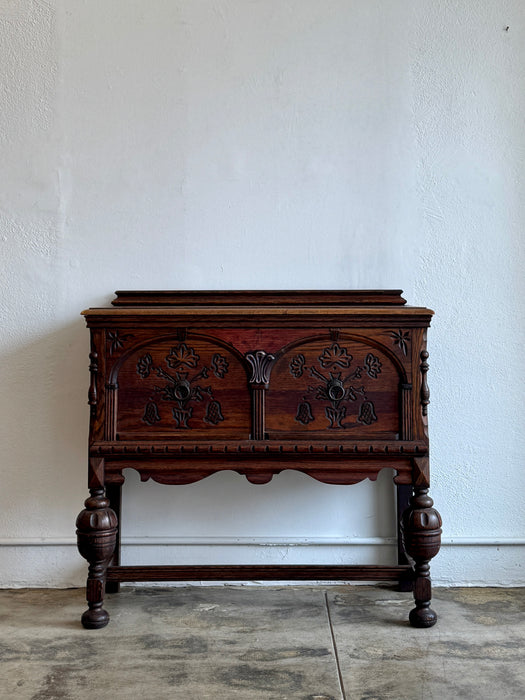 Spanish Large Drawer Dresser