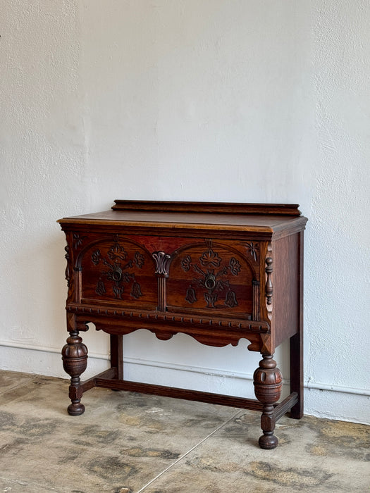 Spanish Large Drawer Dresser