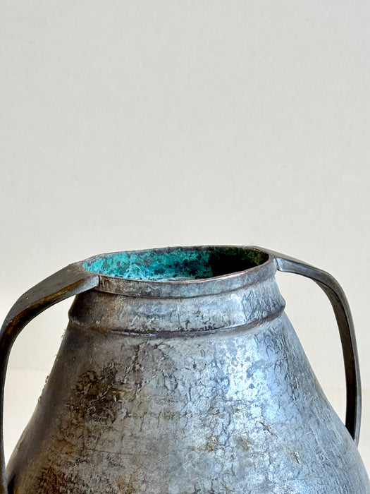 Metal Pot With Handles